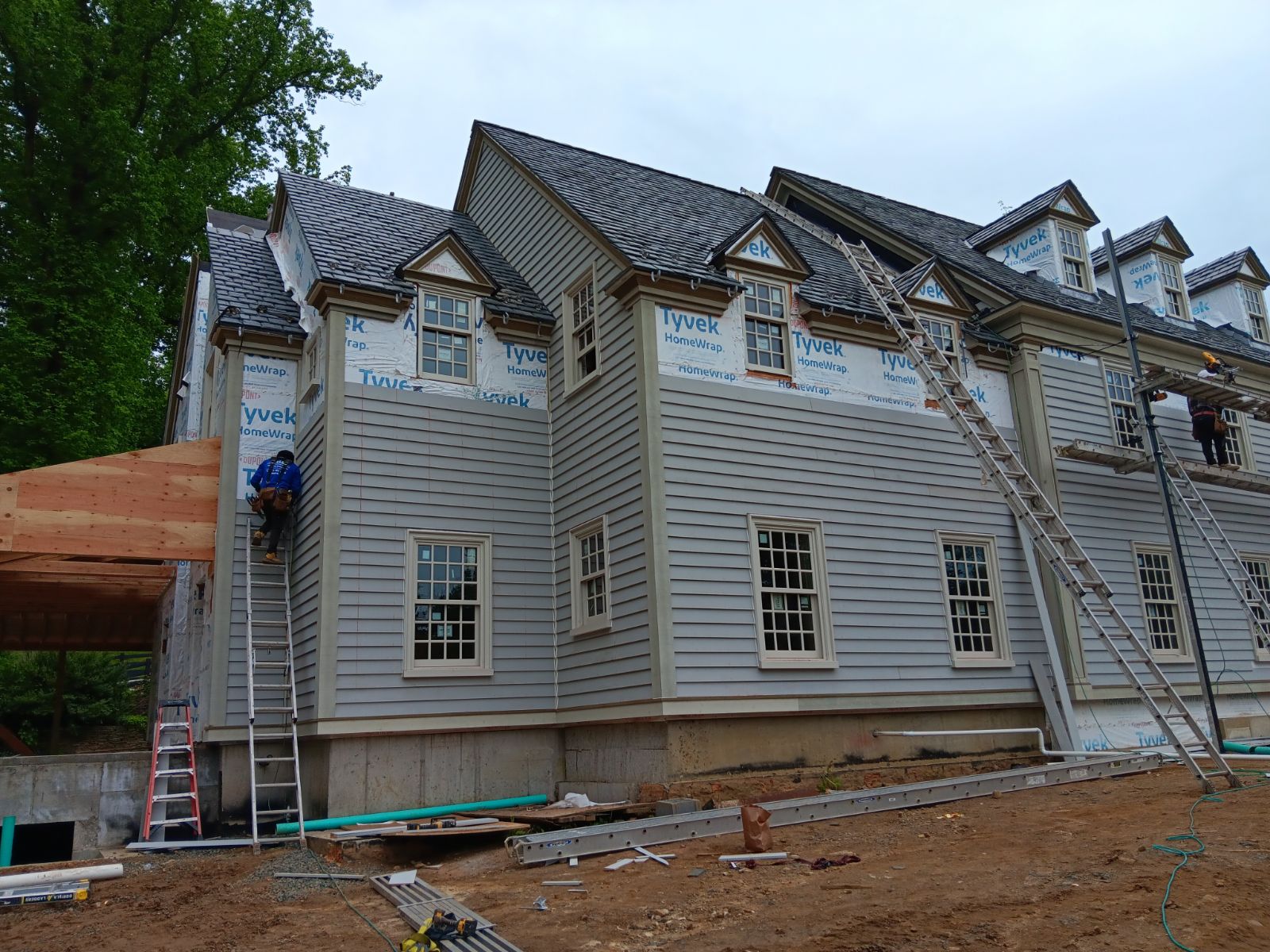 Completed siding upgrade by Liam's Construction LLC